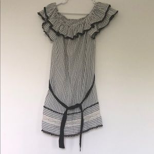 Off shoulder casual dress.